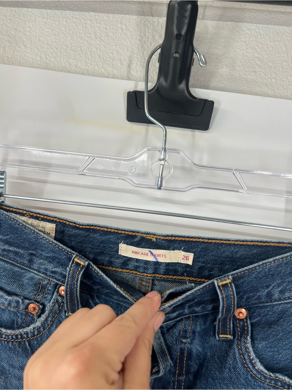 Levi’s Ribcage Button Fly Denim Shorts High Rise - Picture 4 of 8